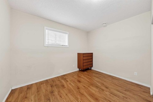 277 Panton Way Nw, Calgary, AB - Indoor Photo Showing Other Room