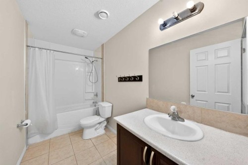 277 Panton Way Nw, Calgary, AB - Indoor Photo Showing Bathroom
