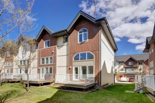 2301 Wentworth Villas Sw, Calgary, AB - Outdoor
