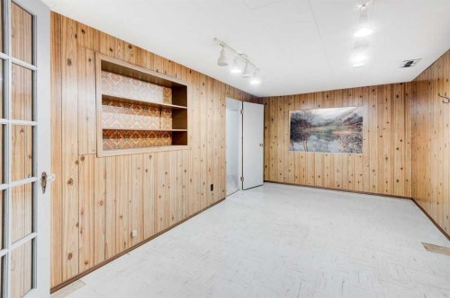 9728 Alberni Road Se, Calgary, AB - Indoor Photo Showing Other Room