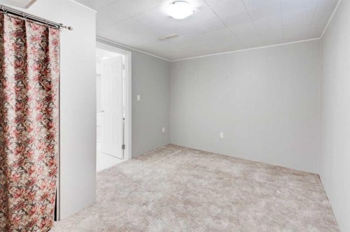 9728 Alberni Road Se, Calgary, AB - Indoor Photo Showing Other Room