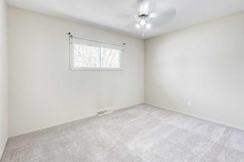 9728 Alberni Road Se, Calgary, AB - Indoor Photo Showing Other Room