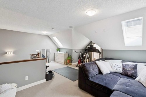 1-528 34 Street Nw, Calgary, AB - Indoor