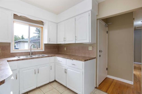 920 41 Street Se, Calgary, AB 