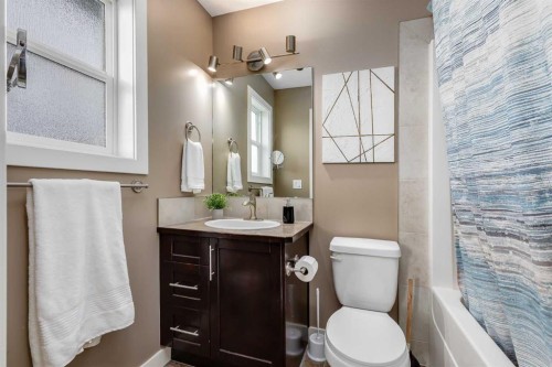 1 Mcclung Gate East, Carstairs, AB 