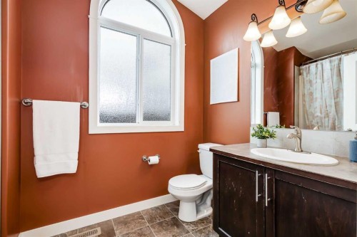 1 Mcclung Gate East, Carstairs, AB 