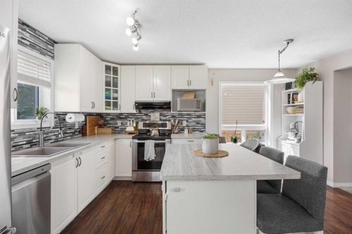 8 Cimarron Grove Rise, Okotoks, AB 