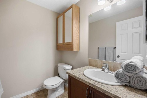 8 Cimarron Grove Rise, Okotoks, AB 
