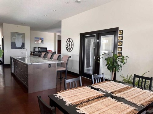 596 Muirfield Crescent, Lyalta, AB - Indoor Photo Showing Dining Room