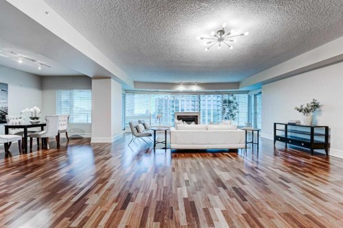 2308-920 5 Avenue Sw, Calgary, AB - Indoor Photo Showing Living Room