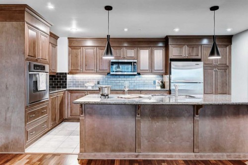 2308-920 5 Avenue Sw, Calgary, AB - Indoor Photo Showing Kitchen