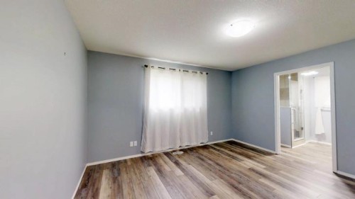 15 Chinook Crescent West, Claresholm, AB - Indoor Photo Showing Other Room
