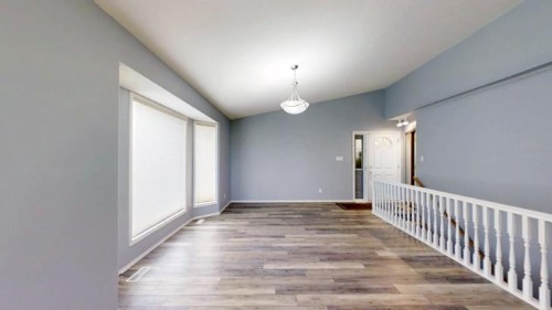 15 Chinook Crescent West, Claresholm, AB - Indoor Photo Showing Other Room
