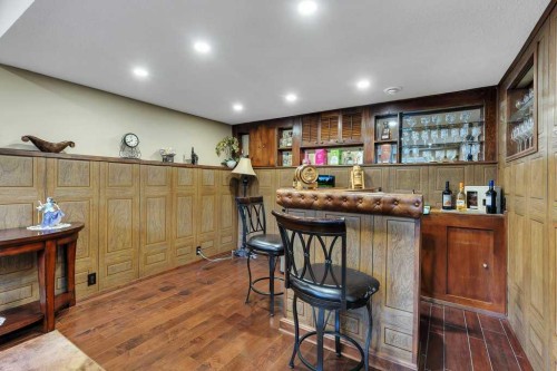 155 Midcrest Crescent Se, Calgary, AB - Indoor
