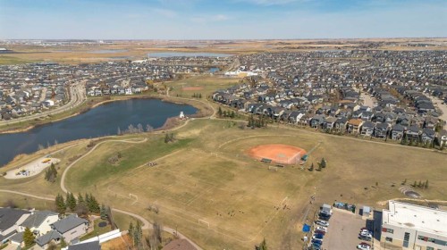 22 Brightondale Park Se, Calgary, AB 