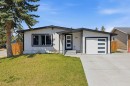 428 Queen Anne Way Se, Calgary, AB  - Outdoor 