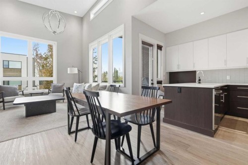 1684 37 Avenue Sw, Calgary, AB - Indoor Photo Showing Dining Room