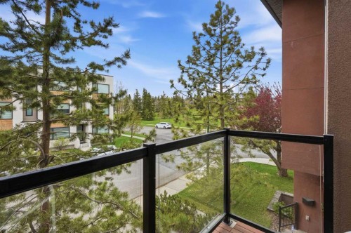1684 37 Avenue Sw, Calgary, AB - Outdoor With Balcony