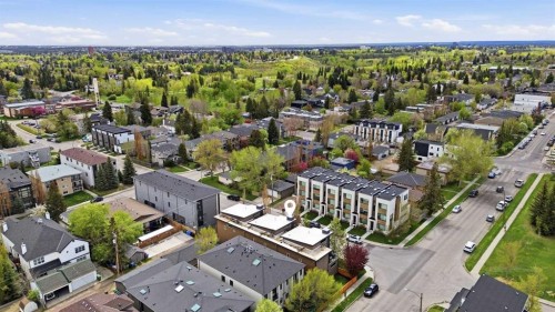 1684 37 Avenue Sw, Calgary, AB - Outdoor With View