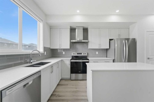 21 Corner Glen Row Ne, Calgary, AB 