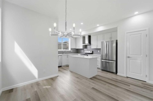 21 Corner Glen Row Ne, Calgary, AB 