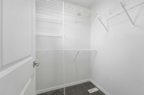 21 Corner Glen Row Ne, Calgary, AB 