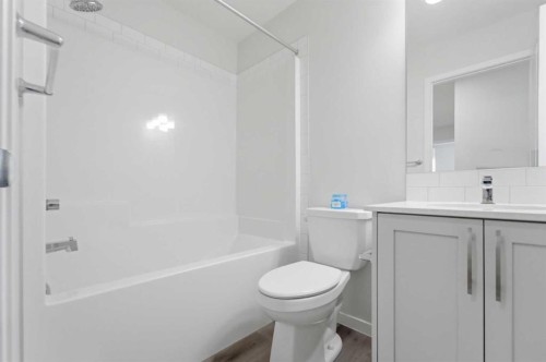 21 Corner Glen Row Ne, Calgary, AB 