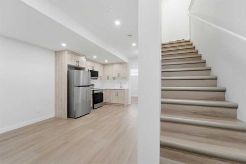 21 Corner Glen Row Ne, Calgary, AB 