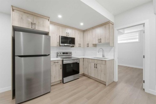 21 Corner Glen Row Ne, Calgary, AB 