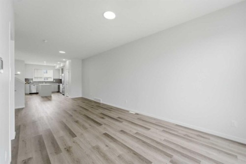 21 Corner Glen Row Ne, Calgary, AB 