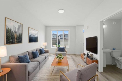 21 Corner Glen Row Ne, Calgary, AB 