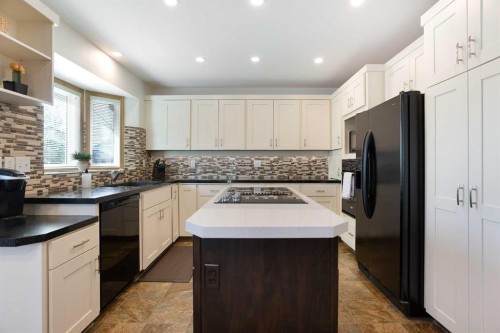 26 Sunhaven Link Se, Calgary, AB - Indoor Photo Showing Kitchen With Upgraded Kitchen