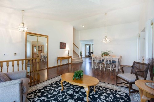26 Sunhaven Link Se, Calgary, AB - Indoor Photo Showing Living Room