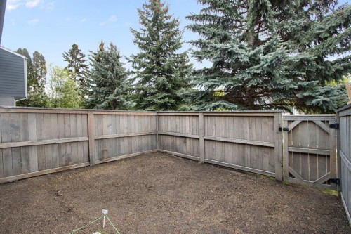 36-219 90 Avenue Se, Calgary, AB - Outdoor