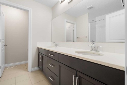 486 Silverado Boulevard Sw, Calgary, AB - Indoor Photo Showing Bathroom