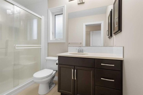 486 Silverado Boulevard Sw, Calgary, AB - Indoor Photo Showing Bathroom