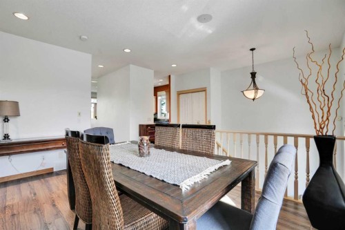 6 Discovery Woods Villas Sw, Calgary, AB - Indoor Photo Showing Other Room
