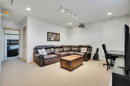 6 Discovery Woods Villas Sw, Calgary, AB - Indoor