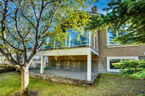6 Discovery Woods Villas Sw, Calgary, AB - Outdoor
