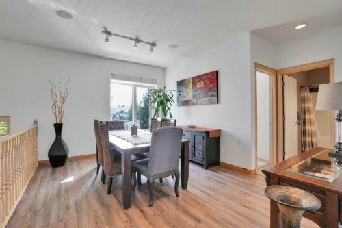 6 Discovery Woods Villas Sw, Calgary, AB - Indoor Photo Showing Dining Room