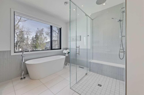 159 Rosery Drive Nw, Calgary, AB - Indoor Photo Showing Bathroom
