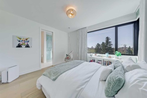159 Rosery Drive Nw, Calgary, AB - Indoor Photo Showing Bedroom