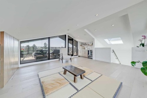 159 Rosery Drive Nw, Calgary, AB - Indoor