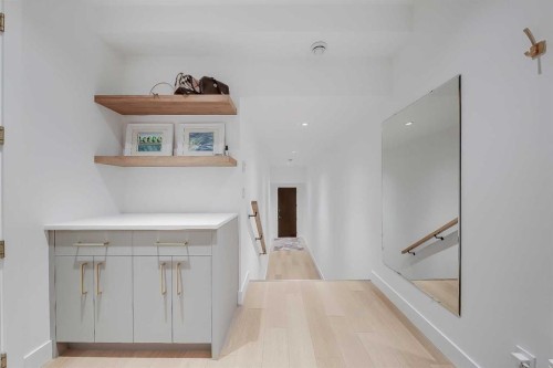 159 Rosery Drive Nw, Calgary, AB - Indoor