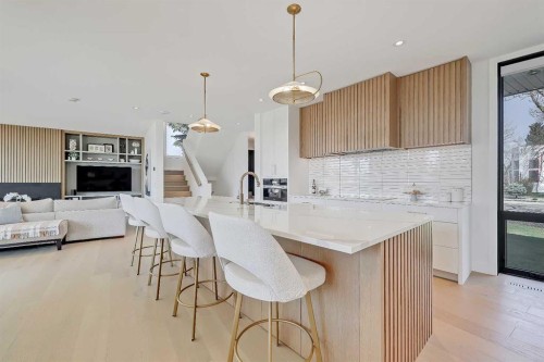 159 Rosery Drive Nw, Calgary, AB - Indoor Photo Showing Kitchen
