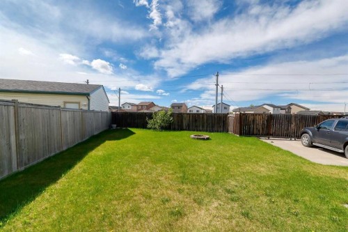 234 Martinvalley Mews Ne, Calgary, AB - Outdoor