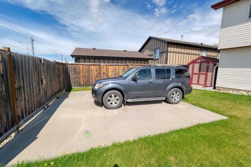 234 Martinvalley Mews Ne, Calgary, AB - Outdoor
