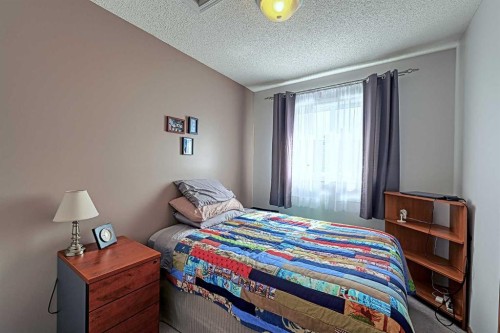 234 Martinvalley Mews Ne, Calgary, AB - Indoor Photo Showing Bedroom