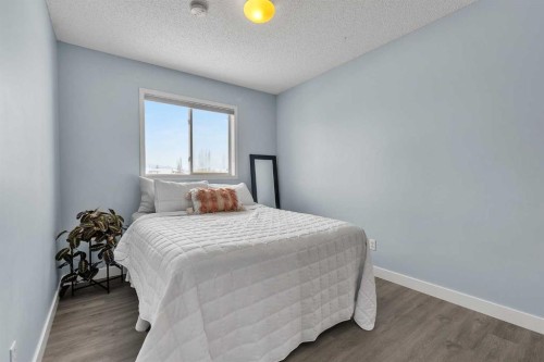 159 Hidden Way Nw, Calgary, AB - Indoor Photo Showing Bedroom