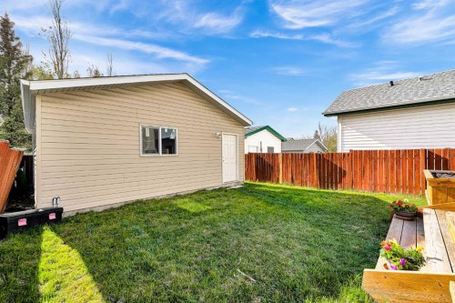 159 Hidden Way Nw, Calgary, AB - Outdoor With Exterior